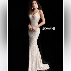 JOVANI open back champagne gold embellished evening gown prom dress size 4
